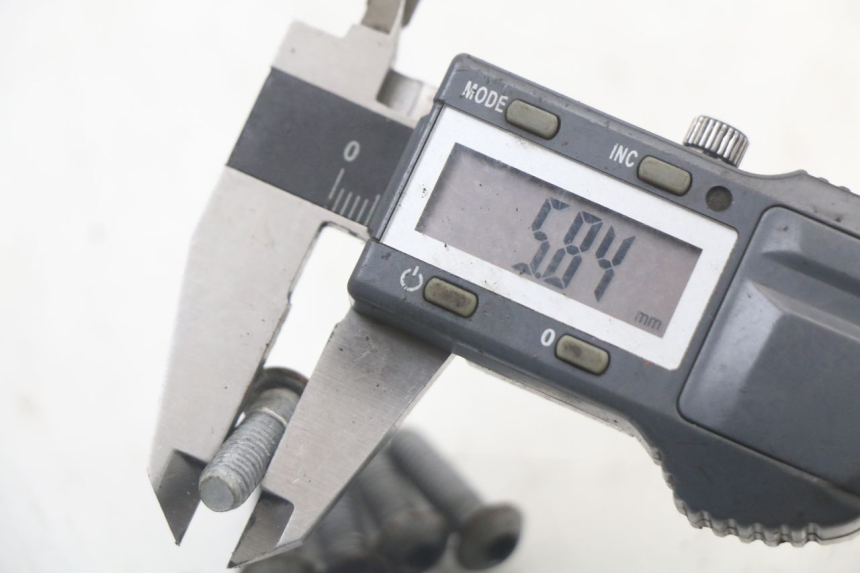 photo de BULLONE DEL DISCO DEL FRENO PIAGGIO BEVERLY 125 (1998 - 2005) - Altra angolazione