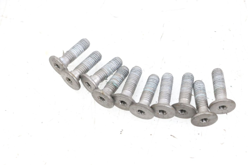 photo de BULLONE DEL DISCO DEL FRENO BMW R GS 1250 (2021 - 2024) - Primo piano tecnico