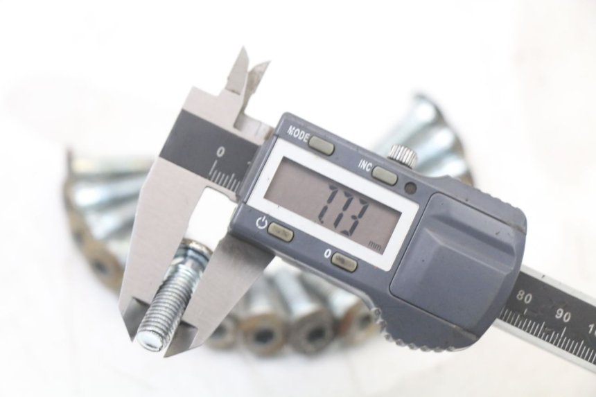 photo de BULLONE DEL DISCO DEL FRENO REGAL RAPTOR RAXTER 2 125 (2007 - 2015) - Altra angolazione