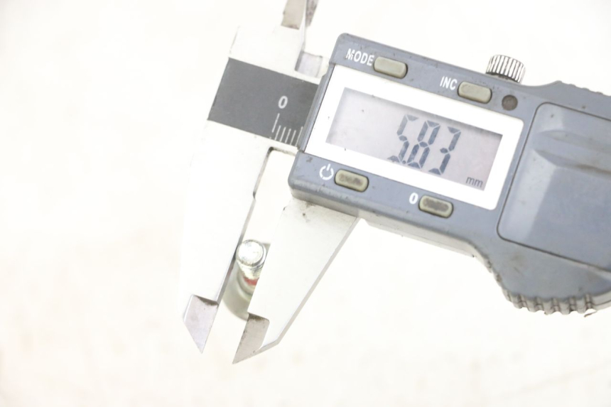 photo de BULLONE DEL DISCO DEL FRENO ROYAL ENFIELD HYMALAYAN 410 (2016 - 2023) - Zoom sullo stato d'uso