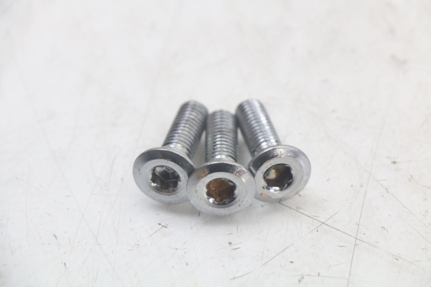 photo de VIS DISCO DEL FRENO DERBI SENDA SM X-TREME 50 (2006 - 2010) - Zoom sullo stato d'uso