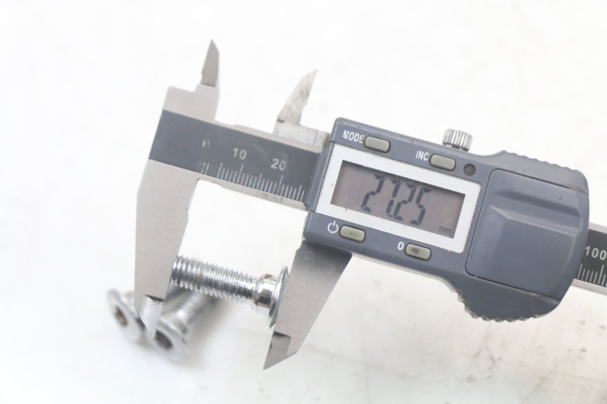 photo de VIS DISCO DEL FRENO DERBI SENDA SM X-TREME 50 (2006 - 2010) - Primo piano tecnico