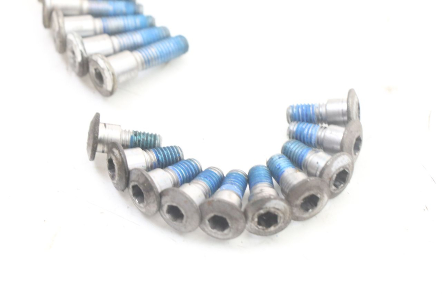 photo de BULLONE DEL DISCO DEL FRENO SUZUKI GSX F GSXF 650 (2007 - 2015) - Stato della superficie e materiale