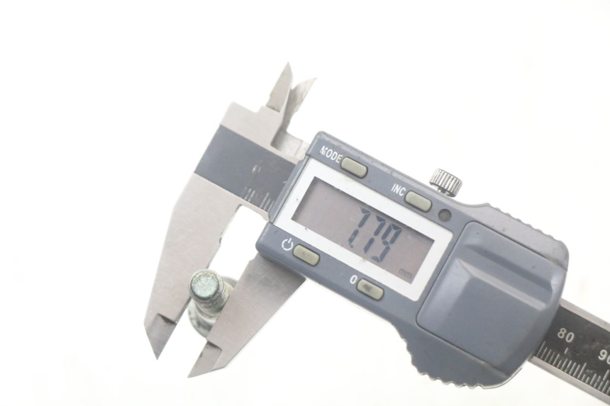 photo de VIS DISCO DEL FRENO SUZUKI SV N 650 (1999 - 2002) - Primo piano tecnico