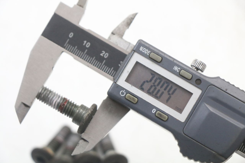 photo de VIS DISCO DEL FRENO SYM ORBIT III 3 4T 50 (2018 - 2021) - Zoom sullo stato d'uso