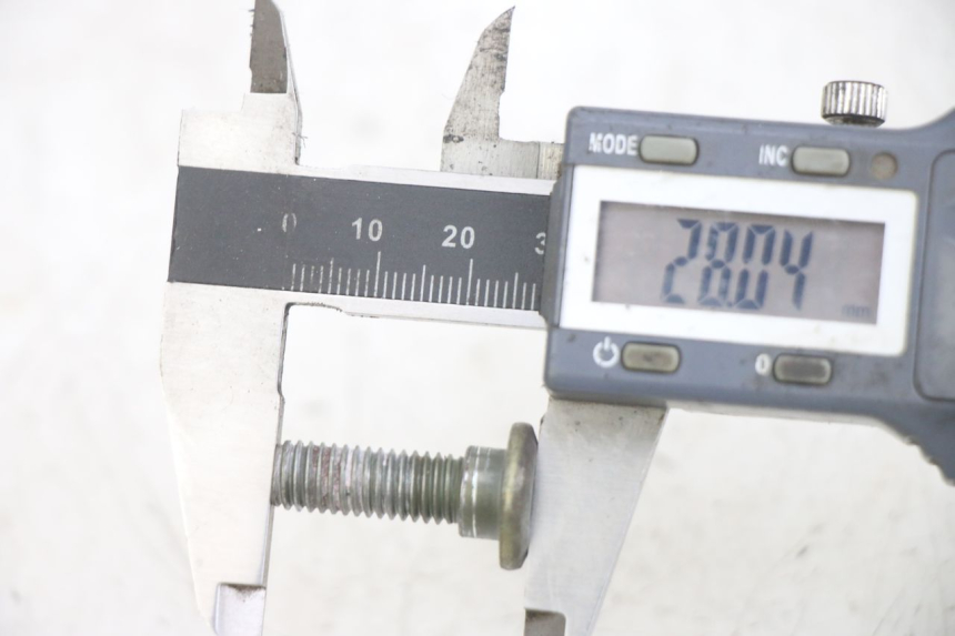 photo de VIS DISCO DEL FRENO PEUGEOT TWEET 4T 50 (2014 - 2019) - Zoom sullo stato d'uso