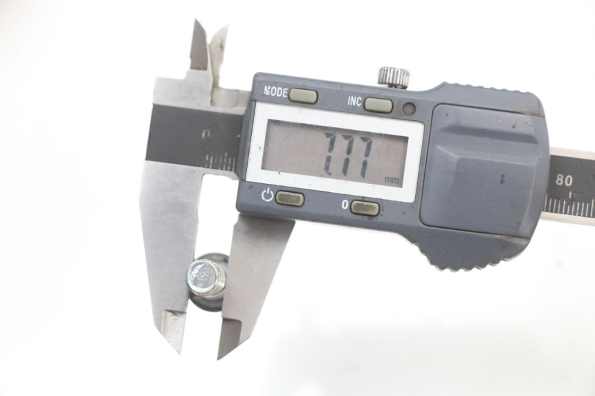 photo de BULLONE DEL DISCO DEL FRENO PEUGEOT VIVACITY NEW 4T 50 (2008 - 2017) - Primo piano tecnico