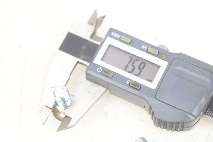 photo de VIS DISCO DEL FRENO DAELIM VJ ROADWIN FI 125 (2008 - 2017) - Zoom sullo stato d'uso