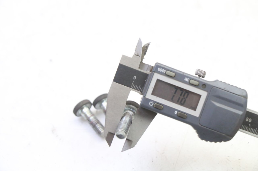 photo de BULLONE DEL DISCO DEL FRENO MBK WAAP 125 (2008 - 2013) - Primo piano tecnico