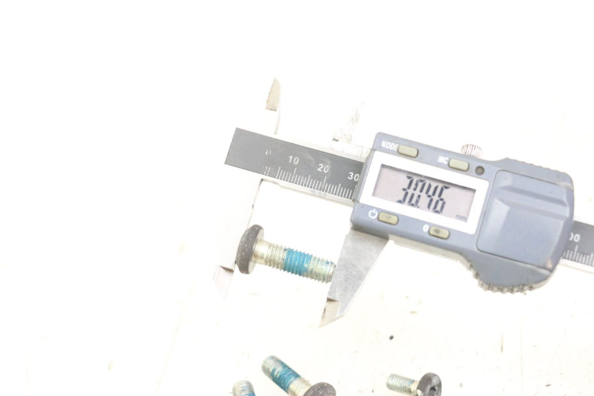 photo de VIS DISCO DEL FRENO YAMAHA XMAX X-MAX 125 (2006 - 2009) - Altra angolazione