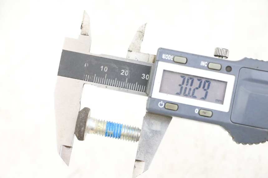 photo de VIS DISCO DEL FRENO YAMAHA XMAX X-MAX 125 (2006 - 2009) - Zoom sullo stato d'uso