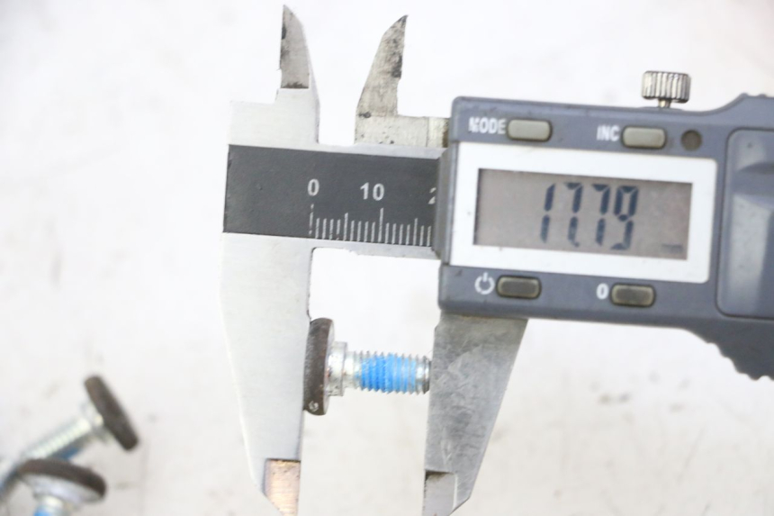 photo de VIS DISCO DEL FRENO YAMAHA X-MAX XMAX 250 (2006 - 2009) - Dettaglio del componente