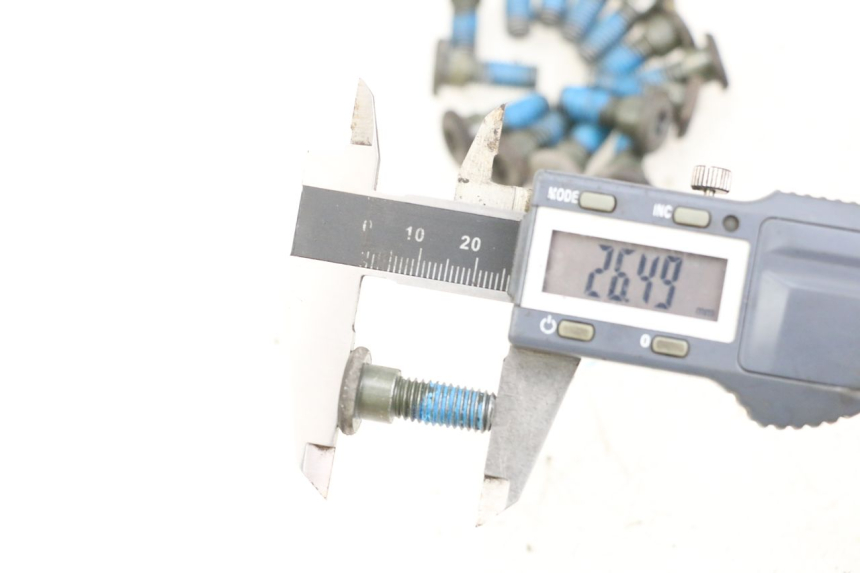 photo de BULLONE DEL DISCO DEL FRENO KYMCO XCITING 250 (2006 - 2009) - Zoom sullo stato d'uso