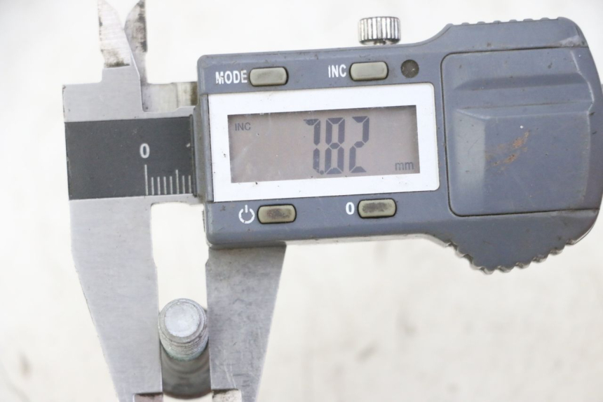 photo de BULLONE DEL DISCO DEL FRENO YAMAHA XJ6 ABS 600 (2008 - 2016) - Dettagli dei punti di fissaggio