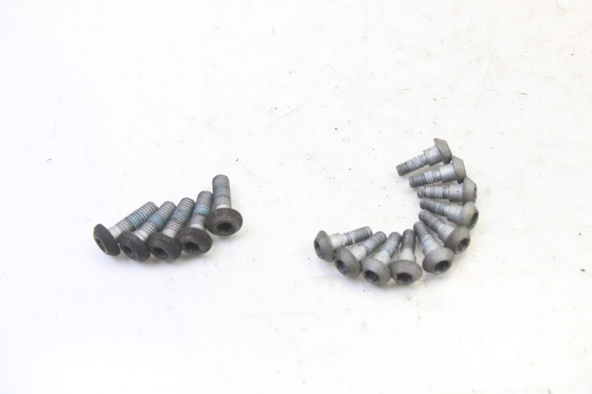 photo de BULLONE DEL DISCO DEL FRENO YAMAHA XJ6 ABS 600 (2008 - 2016) - Dettaglio del componente