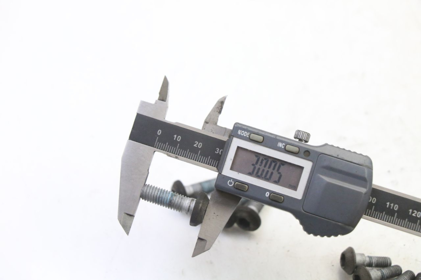 photo de BULLONE DEL DISCO DEL FRENO YAMAHA XJ6 ABS 600 (2008 - 2016) - Altra angolazione