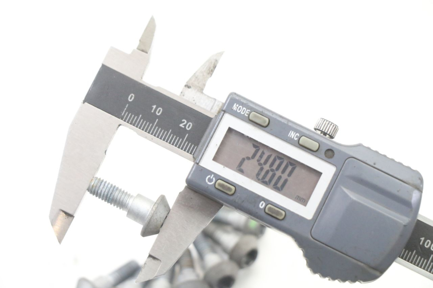 photo de BULLONE DEL DISCO DEL FRENO YAMAHA TRACER 7 700 (2020 - 2024) - Marcature e riferimenti originali