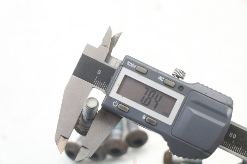 photo de BULLONE DEL DISCO DEL FRENO YAMAHA XJ6 ABS 600 (2008 - 2016) - Primo piano tecnico