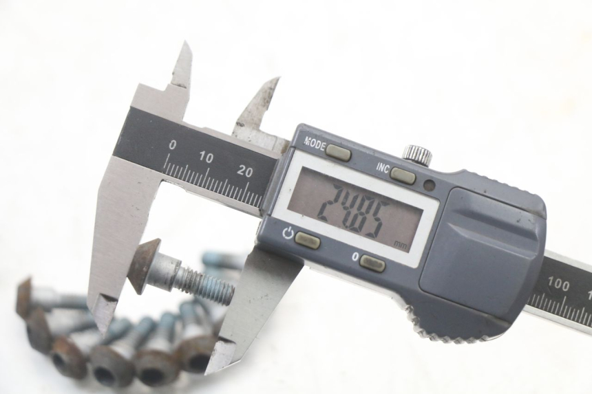 photo de BULLONE DEL DISCO DEL FRENO YAMAHA XJ6 ABS 600 (2008 - 2016) - Dettagli dei punti di fissaggio