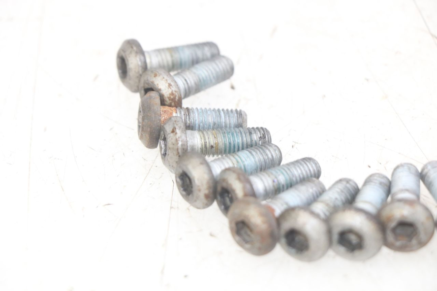 photo de VIS DISCO DEL FRENO YAMAHA YZF R THUNDERCAT 600 (1996 - 2003) - Altra angolazione