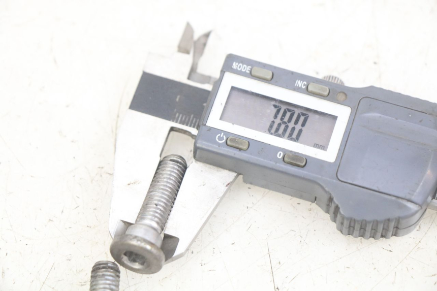 photo de VIS DISCO DEL FRENO KAWASAKI Z 750 (2007 - 2013) - Zoom sullo stato d'uso