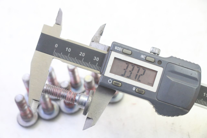 photo de BULLONE DEL DISCO DEL FRENO KAWASAKI ZR 7 750 (1999 - 2004) - Altra angolazione