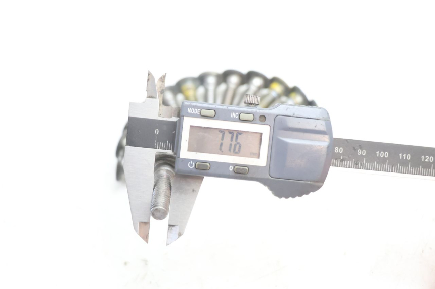 photo de VITE DISCO DEL FRENO KAWASAKI ZX-6R ZX6R 600 (1995 - 1997) - Zoom sullo stato d'uso