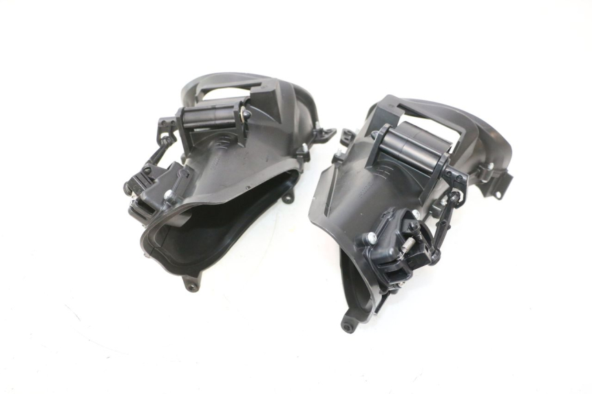 photo de DEFLETTORI ARIA HARLEY DAVIDSON ROAD GLIDE FLTRXSE 1920 (2018 - 2022) - Dettaglio del componente