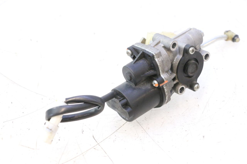 photo de DEFLETTORI ARIA YAMAHA YZF R6 600 (2008 - 2009) - Zoom sullo stato d'uso